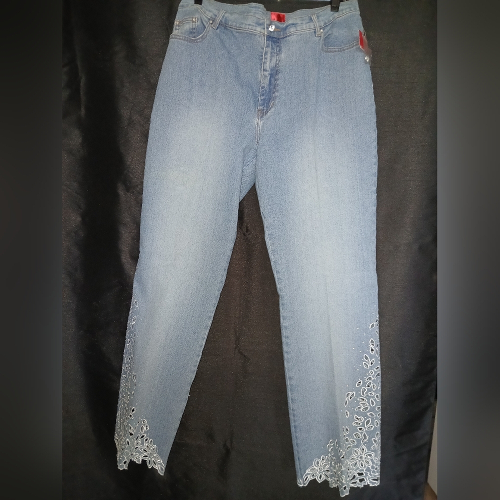 Very Vera Light Blue Embroidered Jeans.